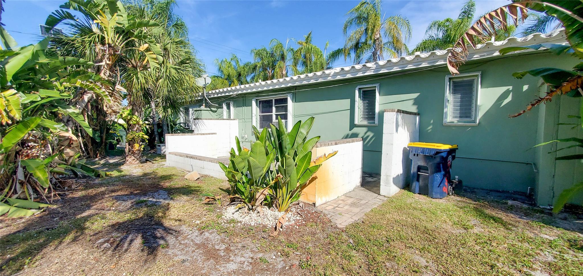 North Hollywood 4-1 B - Residential Lease