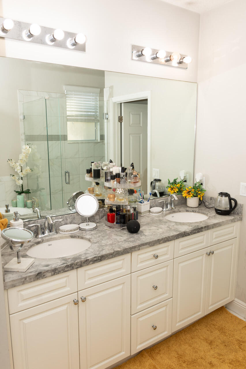 VIZCAYA FALLS PLAT 1 - Residential