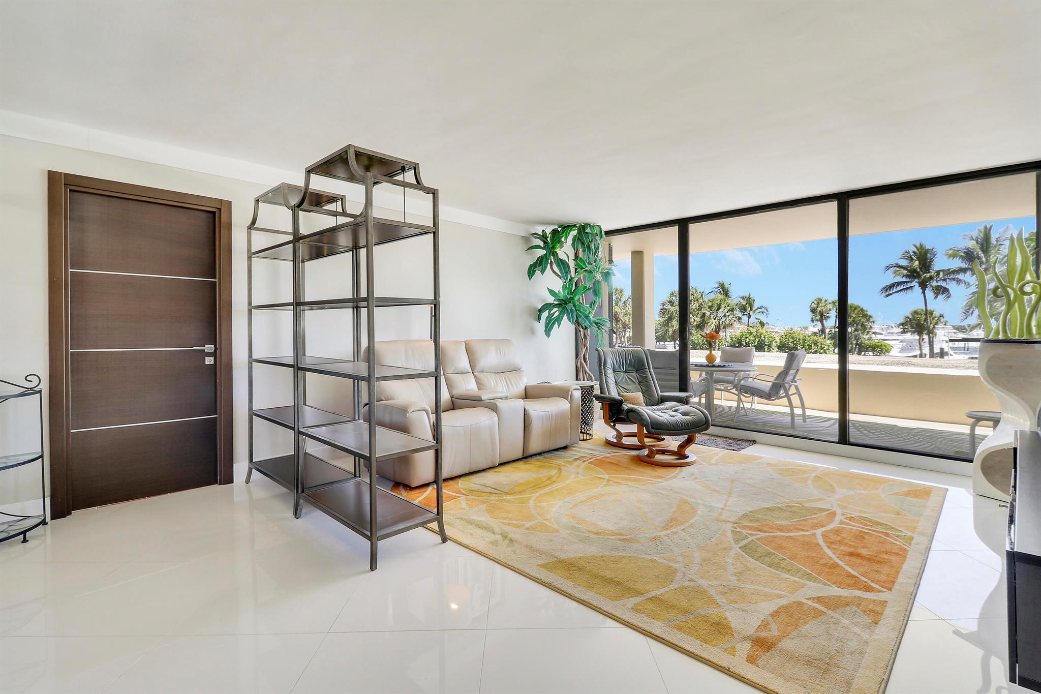 134 Lakeshore Drive 213
