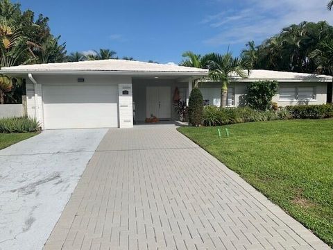 Photo of 701 NE Harbour Drive, Boca Raton, FL 33431 (MLS # R10916647)
