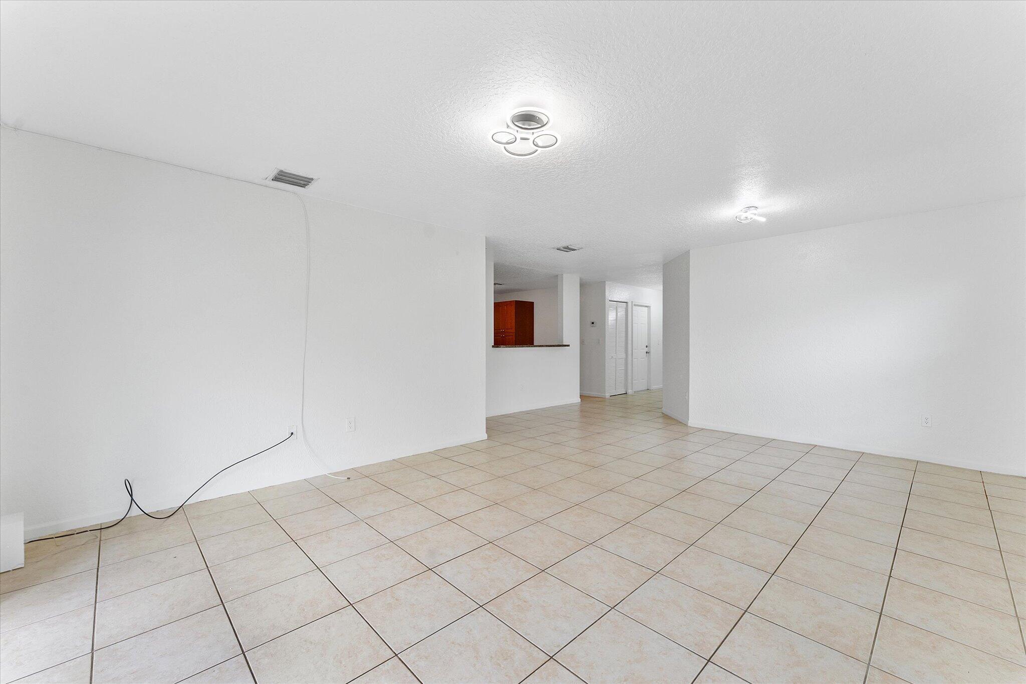 2212 NW 9th Court