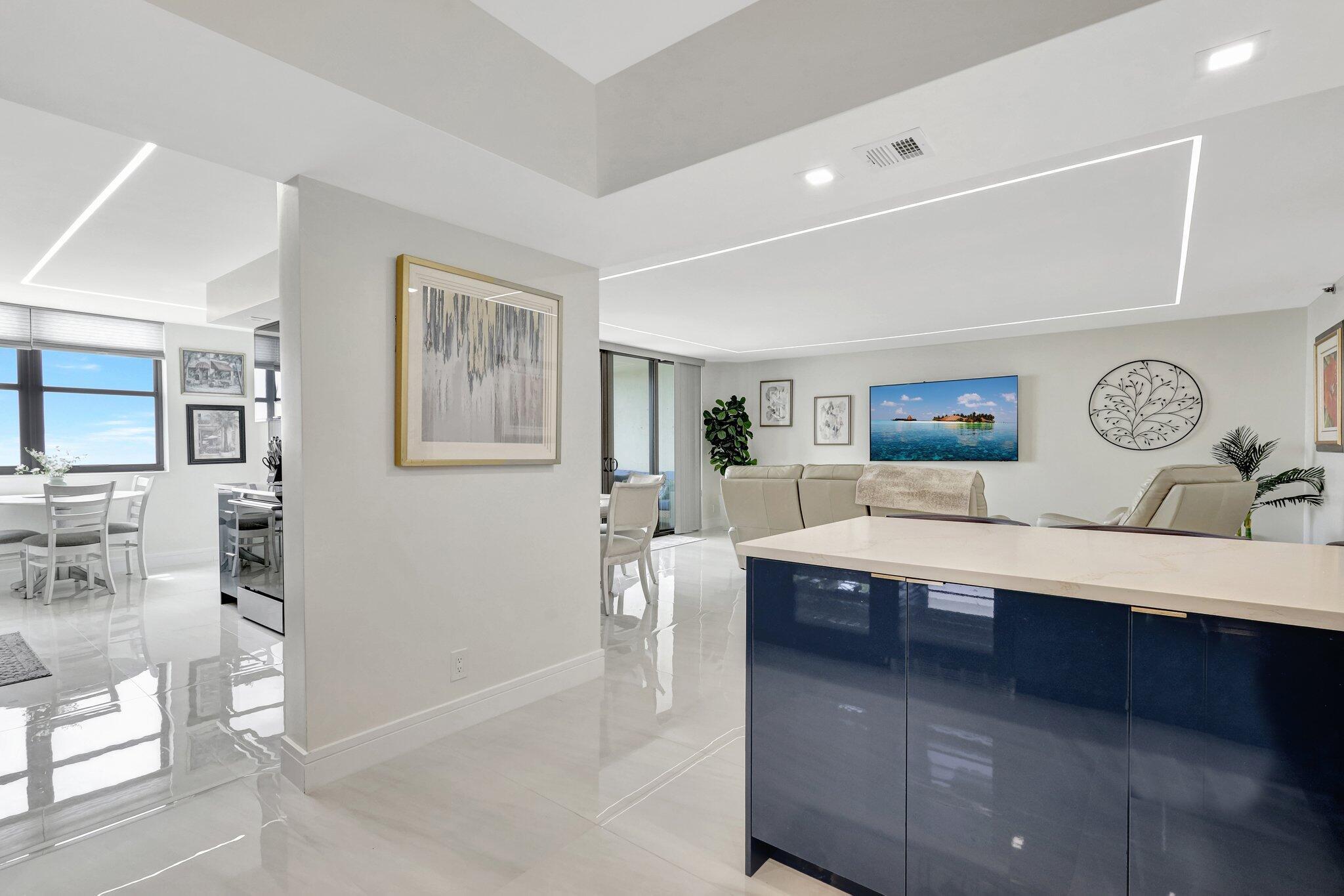 CARRON HOUSE CONDO - Residential