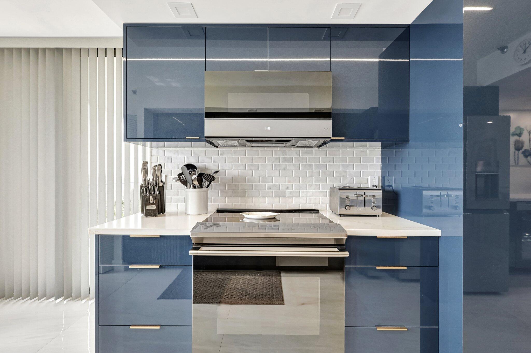 CARRON HOUSE CONDO - Residential