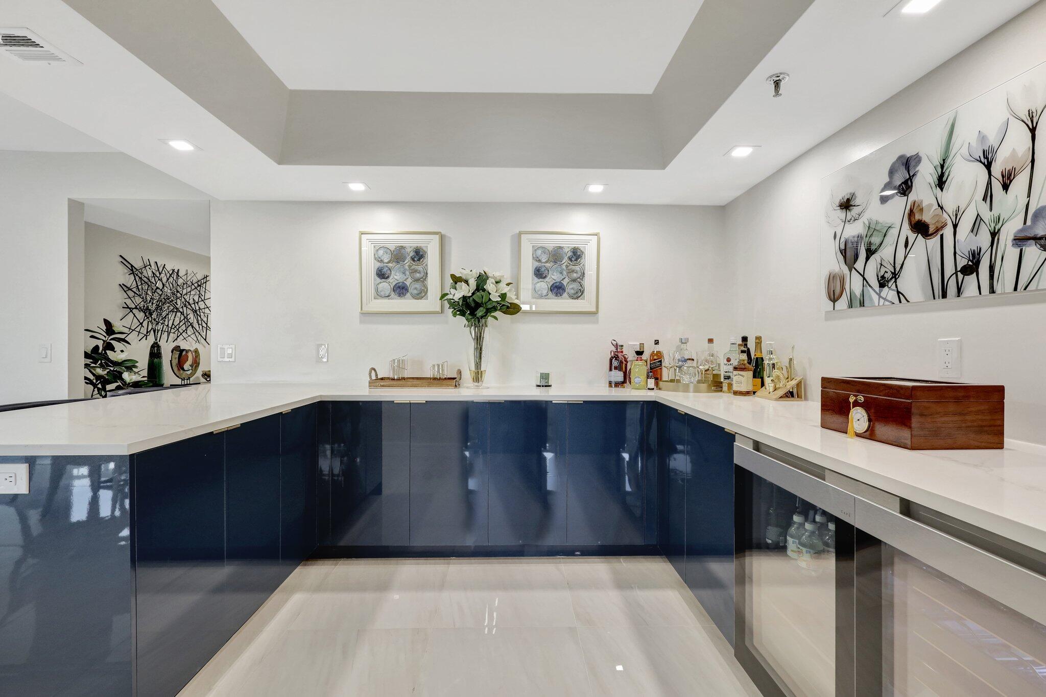 CARRON HOUSE CONDO - Residential