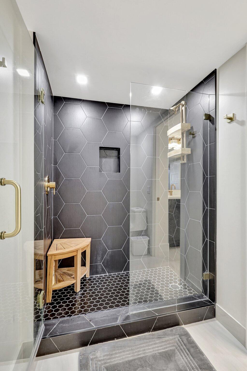 CARRON HOUSE CONDO - Residential