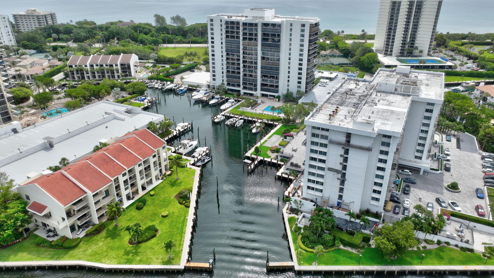 CARRON HOUSE CONDO - Residential