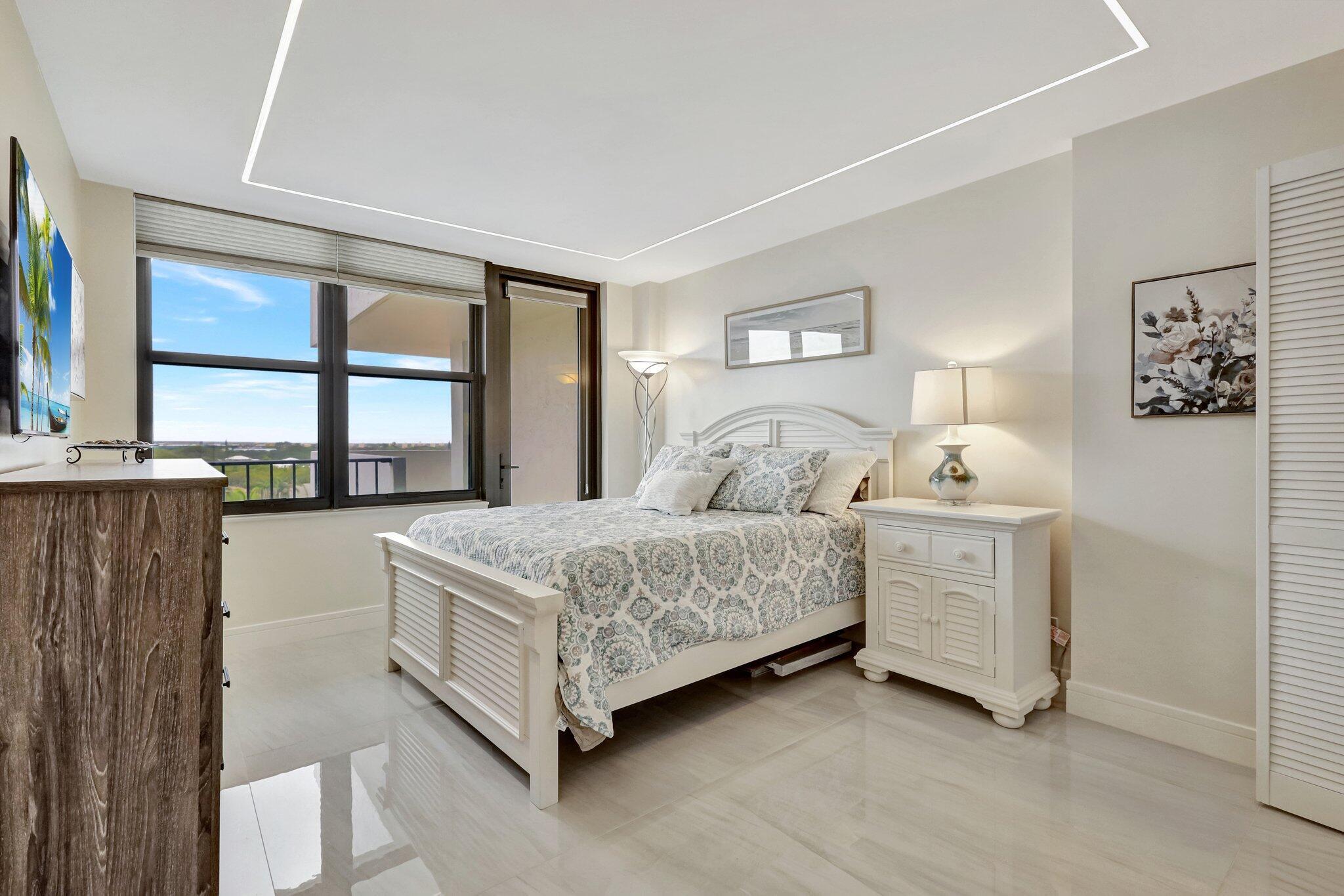 CARRON HOUSE CONDO - Residential