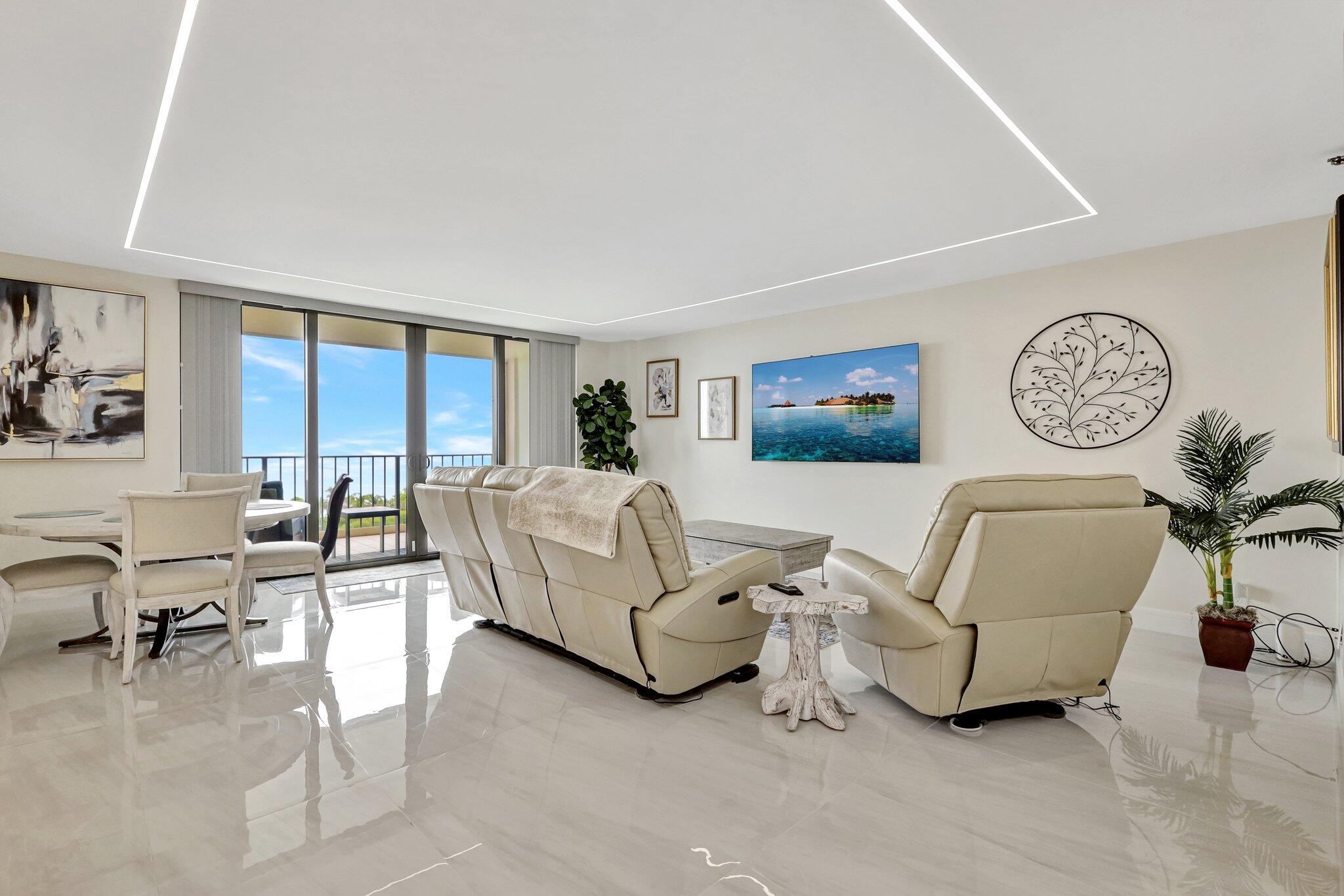 CARRON HOUSE CONDO - Residential