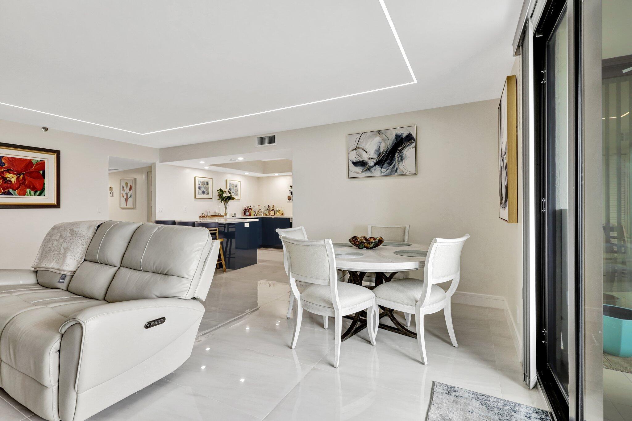 CARRON HOUSE CONDO - Residential