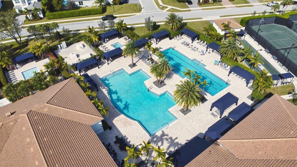 Lakes At Polo Trace HOA - Residential Lease