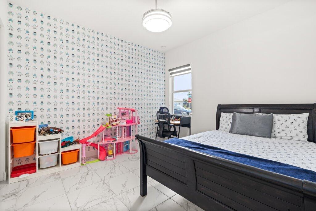 Lakes At Polo Trace HOA - Residential Lease