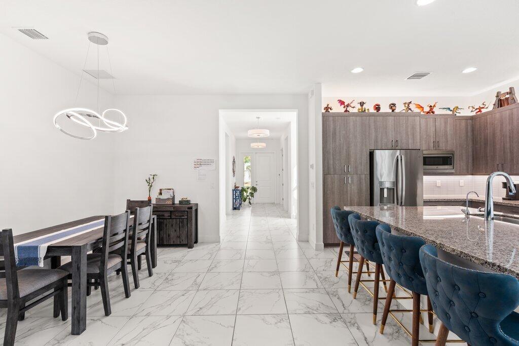 Lakes At Polo Trace HOA - Residential Lease