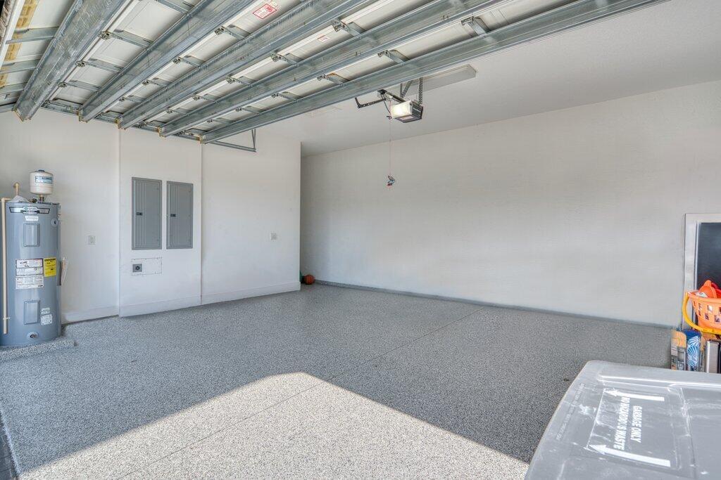 Lakes At Polo Trace HOA - Residential Lease