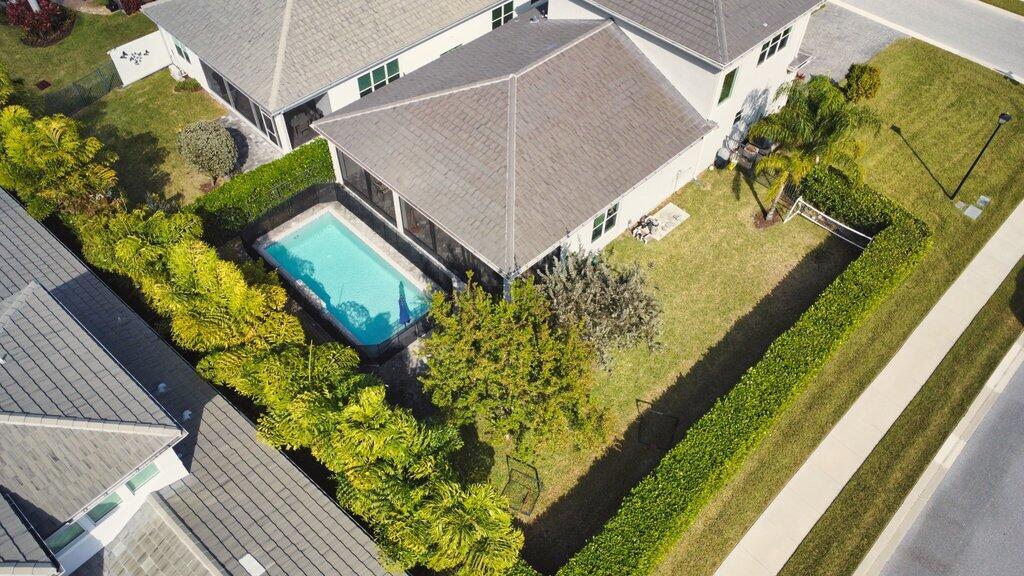 Lakes At Polo Trace HOA - Residential Lease