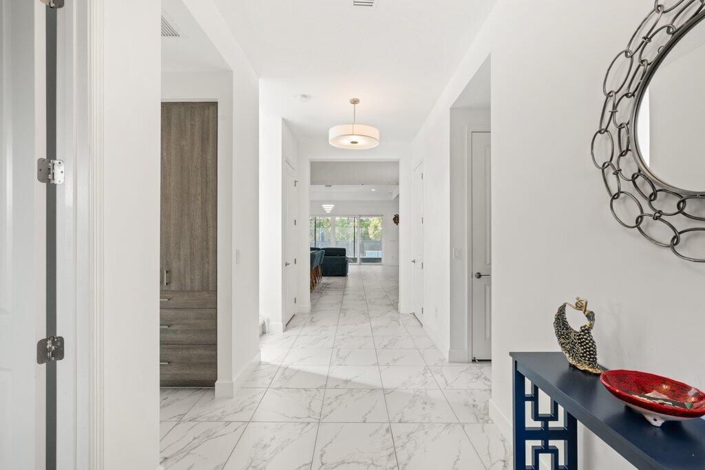 Lakes At Polo Trace HOA - Residential Lease