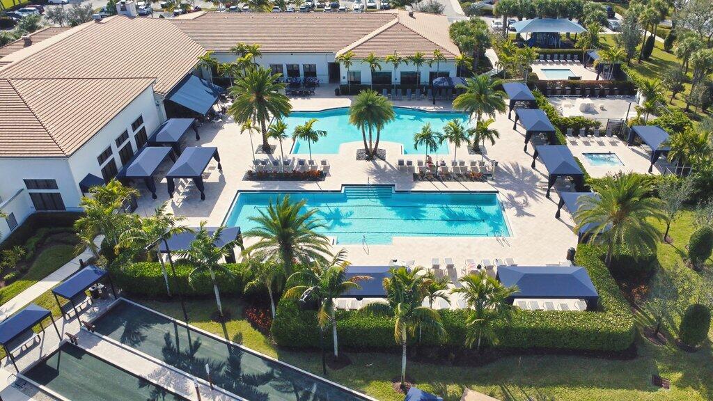 Lakes At Polo Trace HOA - Residential Lease