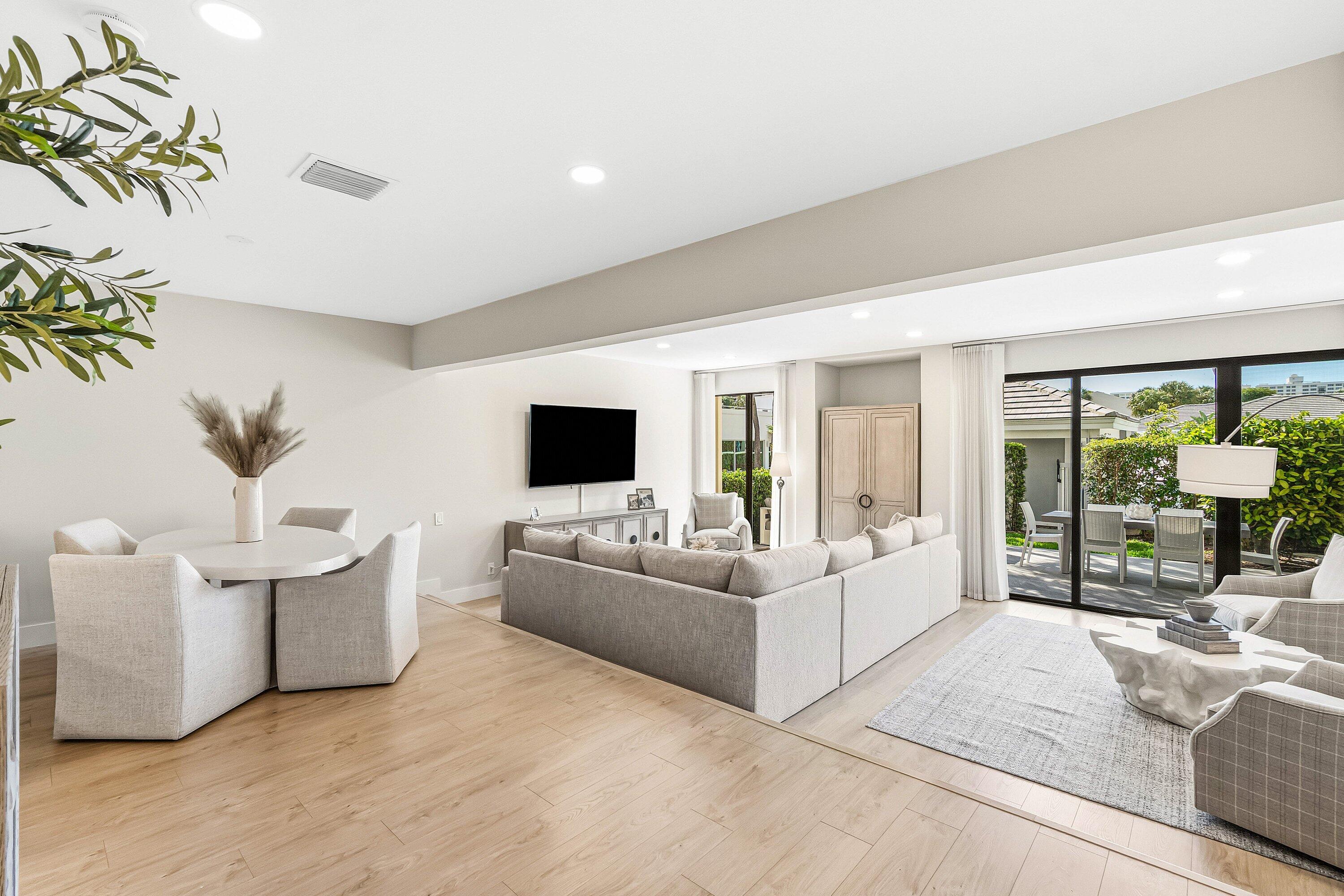 YACHT & RACQUET CLUB OF BOCA RATON CONDO - Residential Lease