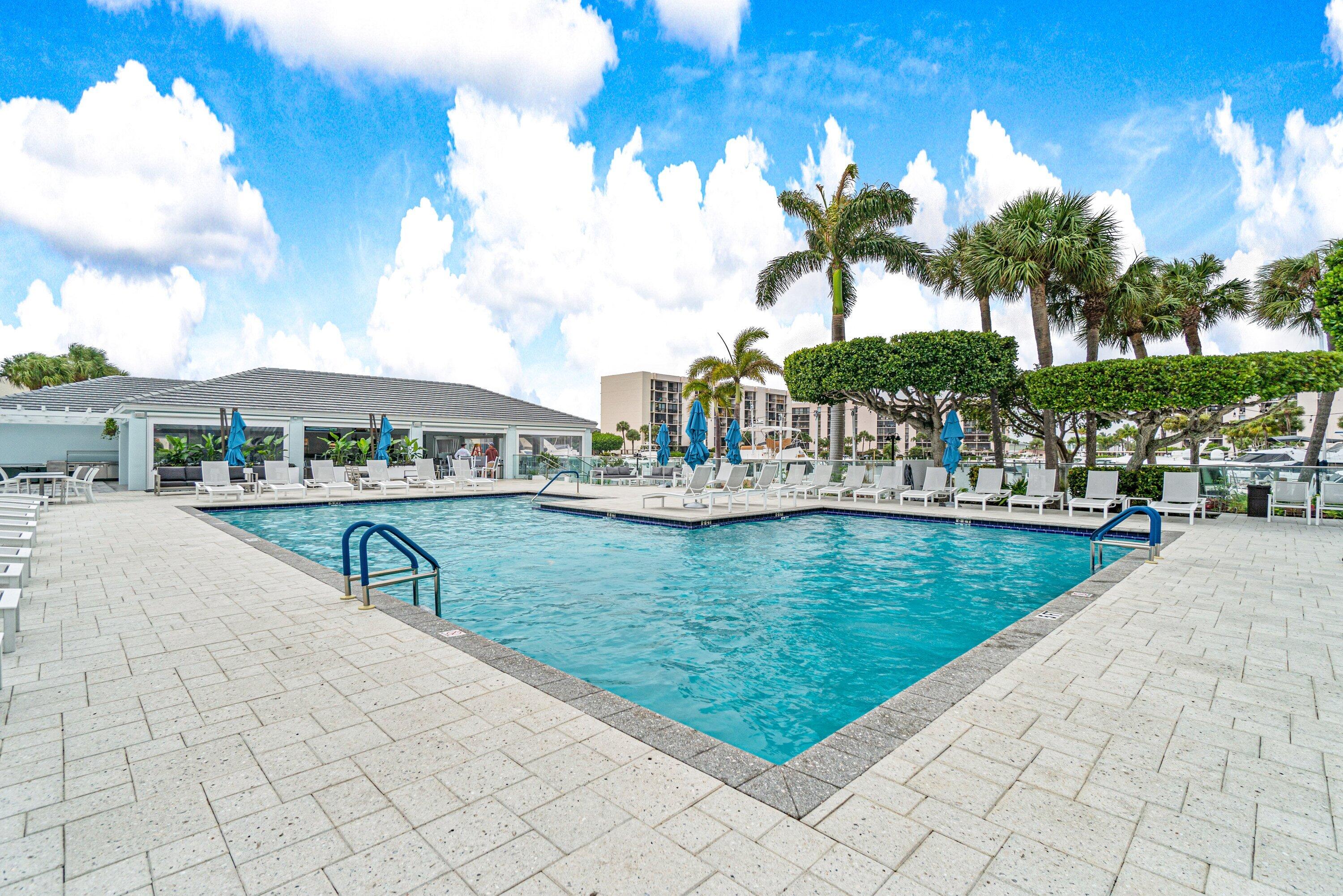 YACHT & RACQUET CLUB OF BOCA RATON CONDO - Residential Lease