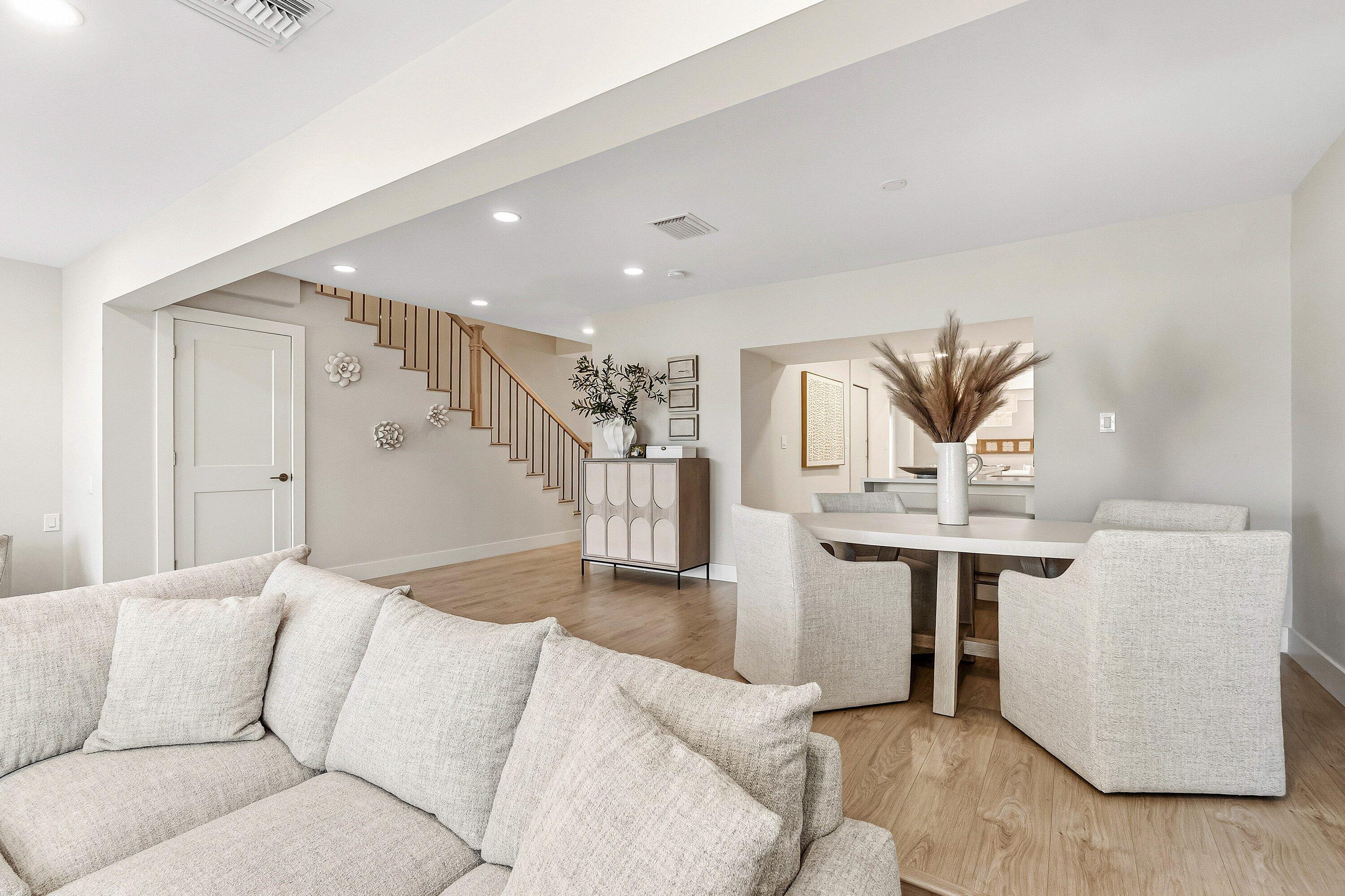 YACHT & RACQUET CLUB OF BOCA RATON CONDO - Residential Lease