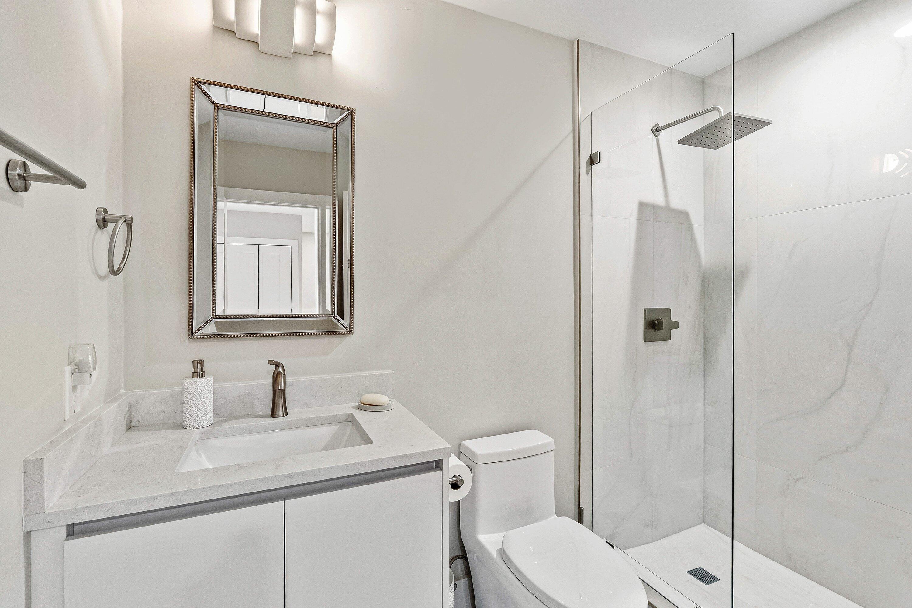 YACHT & RACQUET CLUB OF BOCA RATON CONDO - Residential Lease