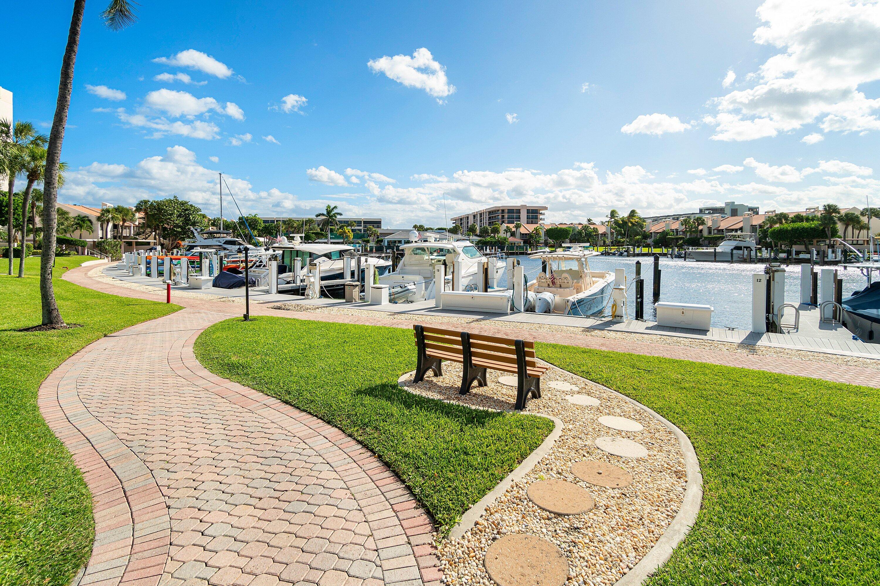 YACHT & RACQUET CLUB OF BOCA RATON CONDO - Residential Lease