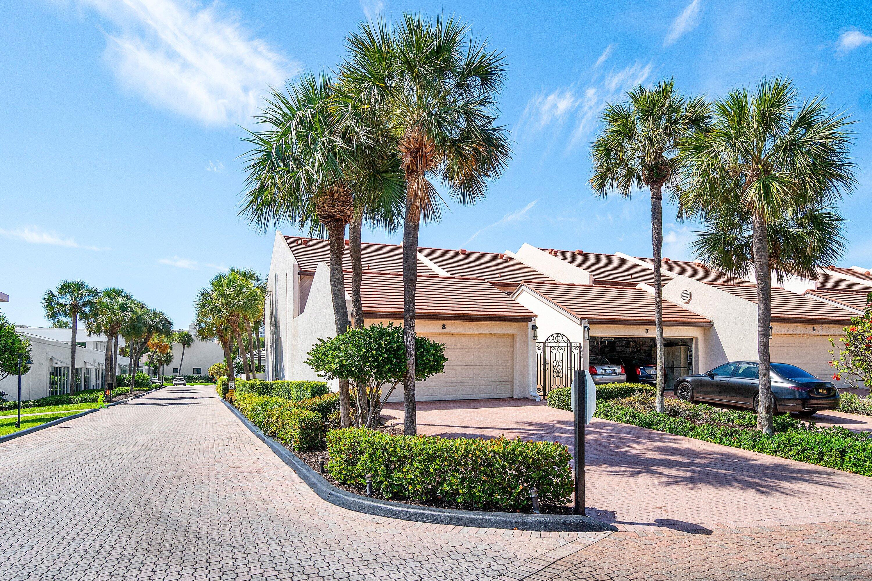 YACHT & RACQUET CLUB OF BOCA RATON CONDO - Residential Lease