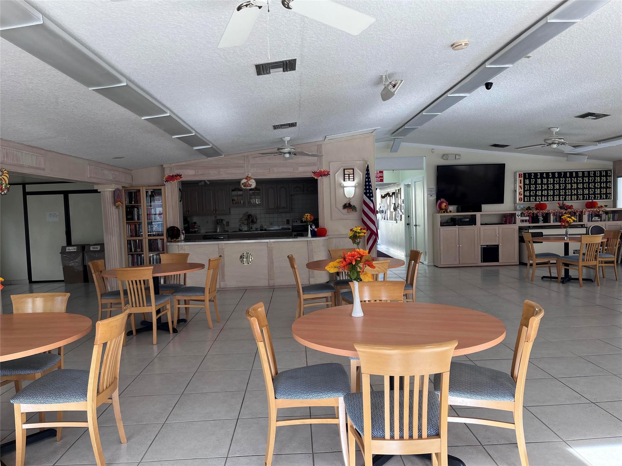 PINE RIDGE SOUTH 1 CONDO - Residential