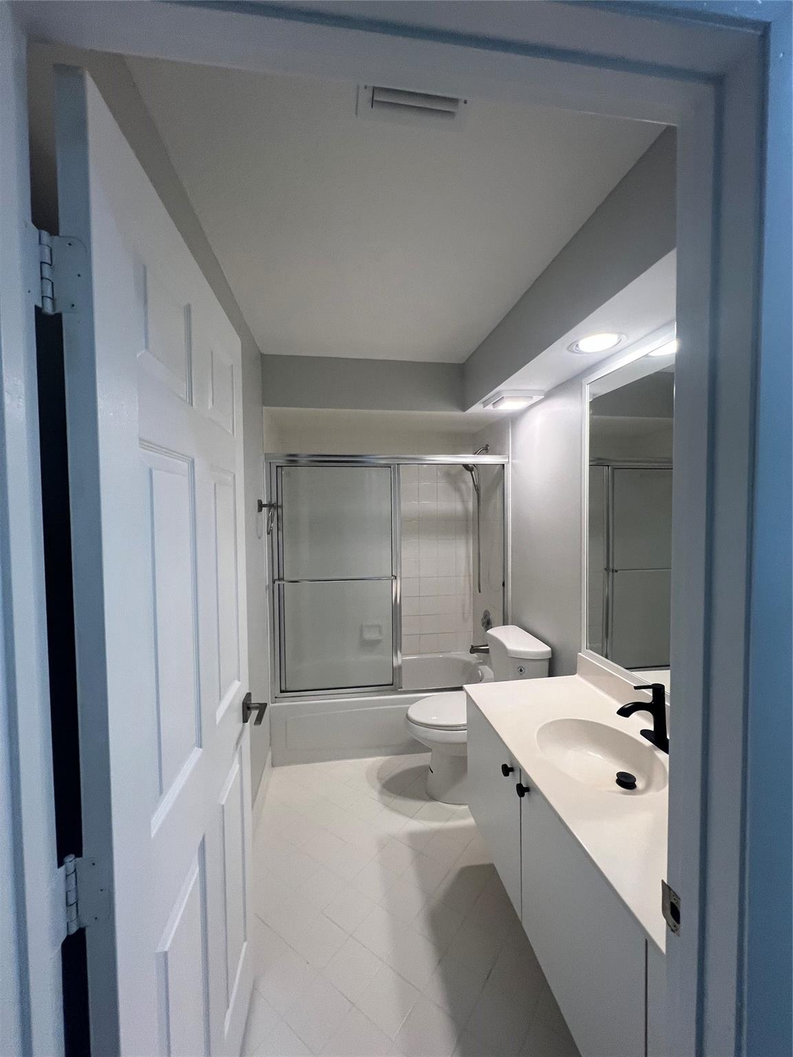 St Tropez At Boca Golf Co - Residential Lease