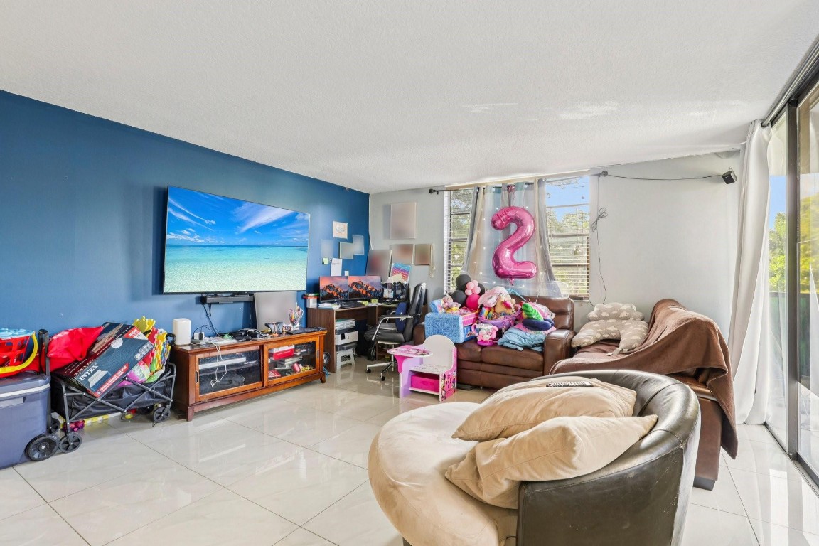 the gate - Residential