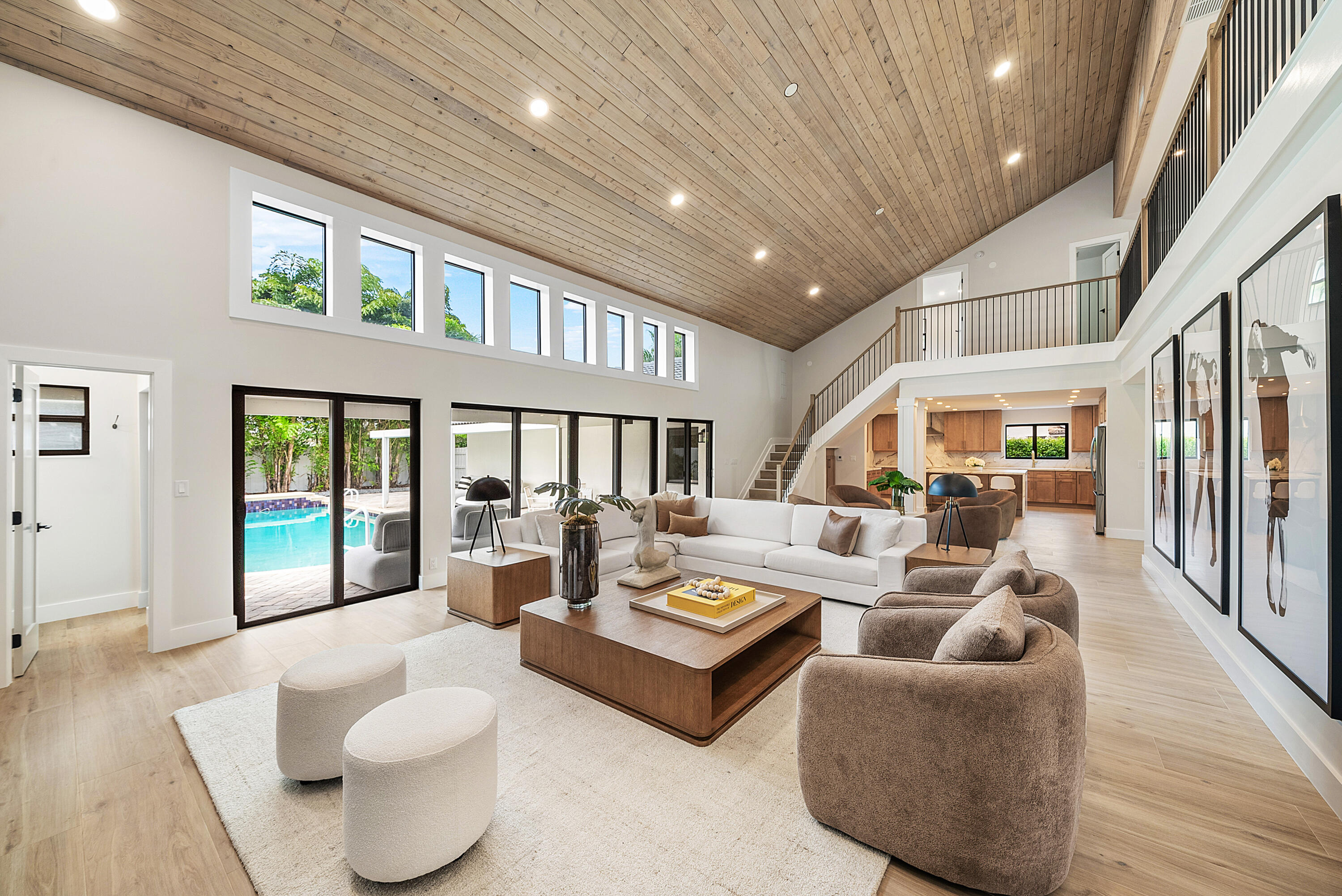 PALM BEACH FARMS CO 10 - Residential