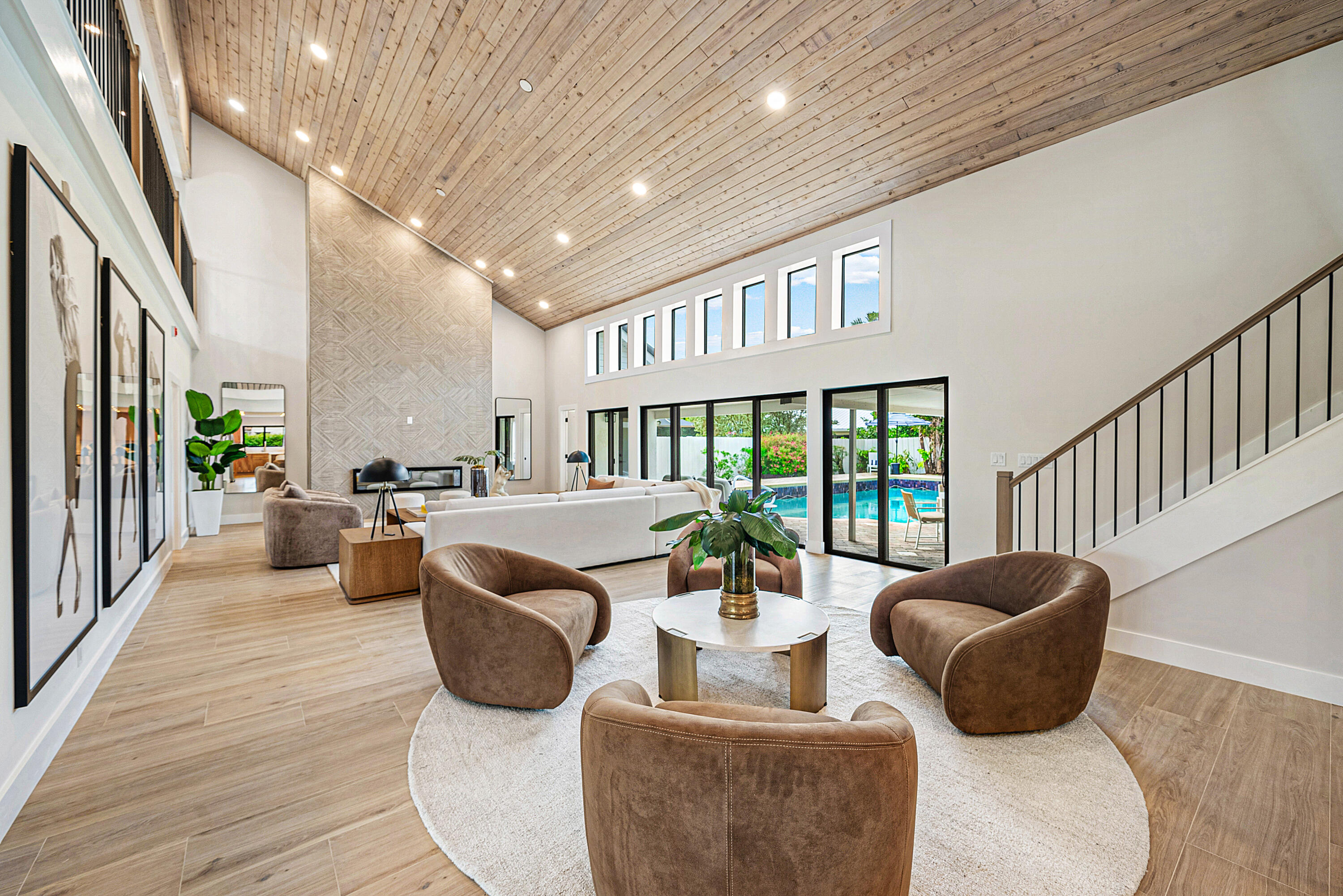 PALM BEACH FARMS CO 10 - Residential