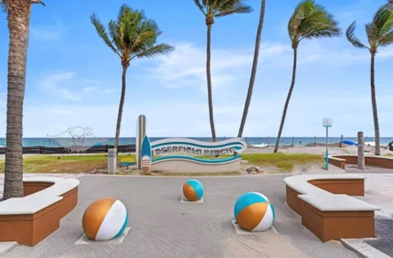 Century village East - Residential