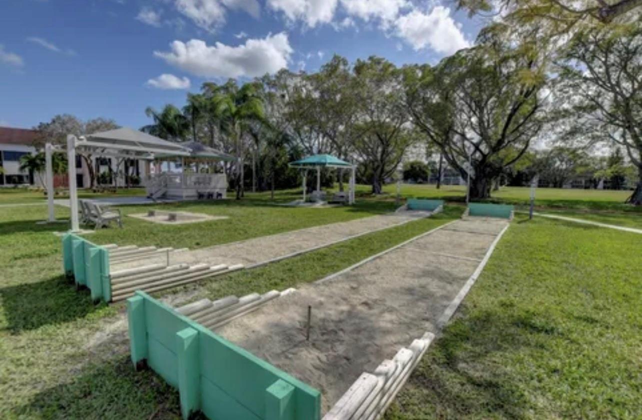 Century village East - Residential