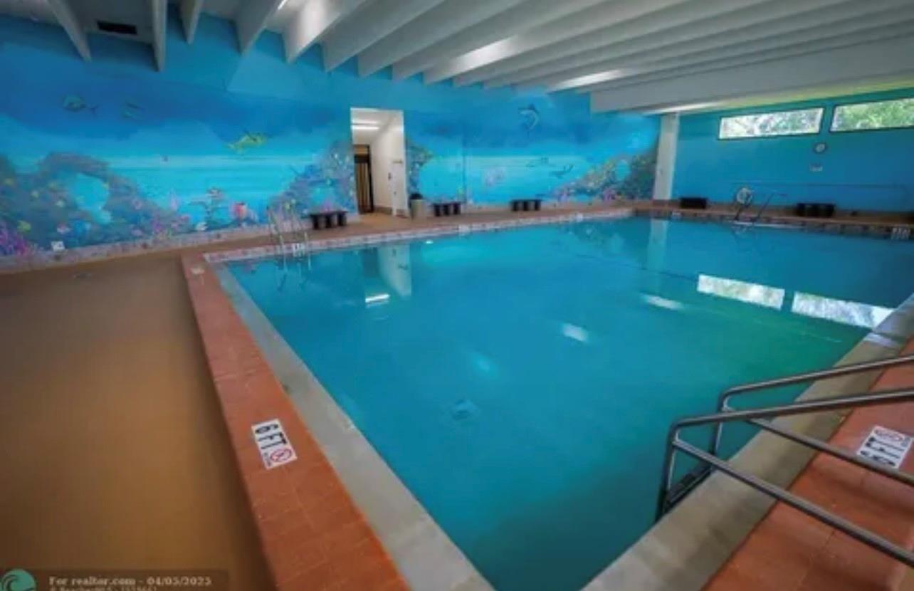 Century village East - Residential