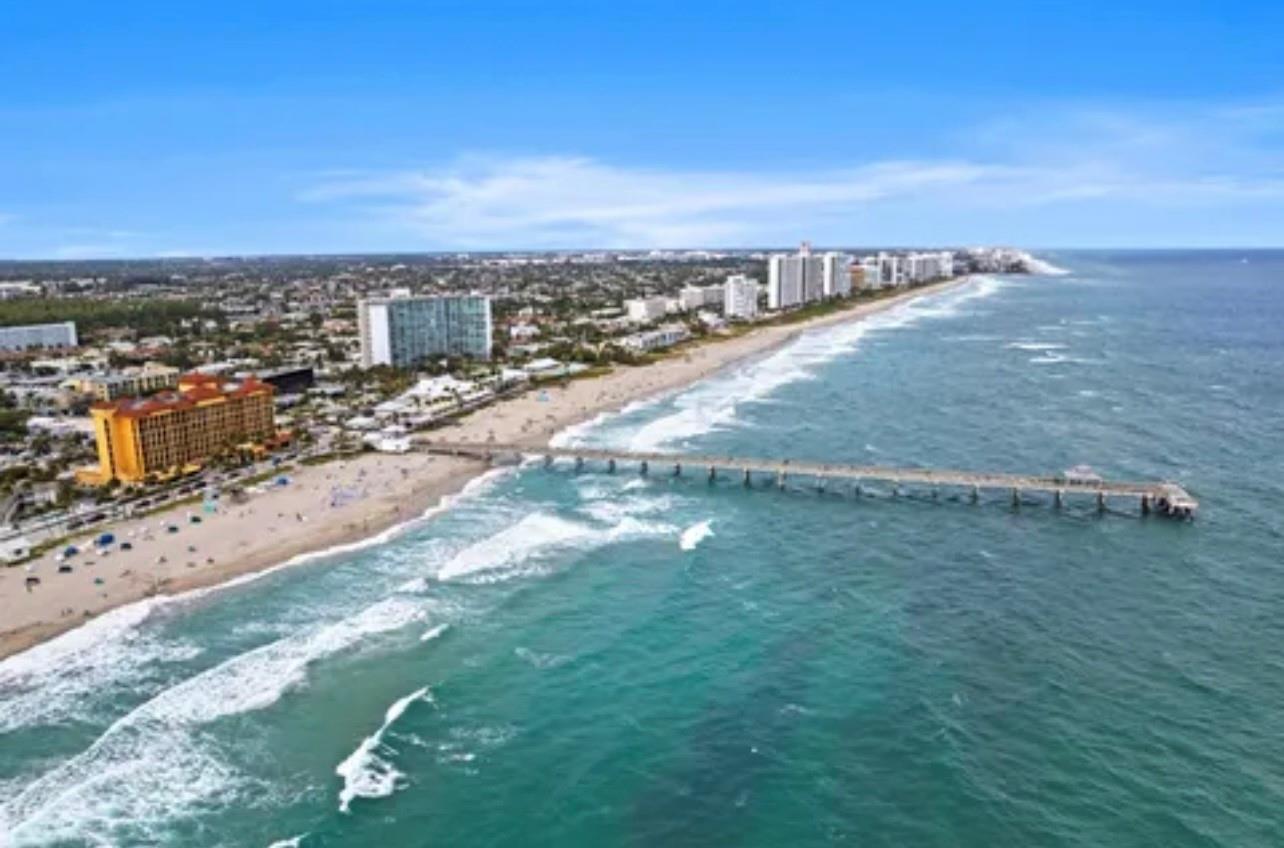 Century village East - Residential