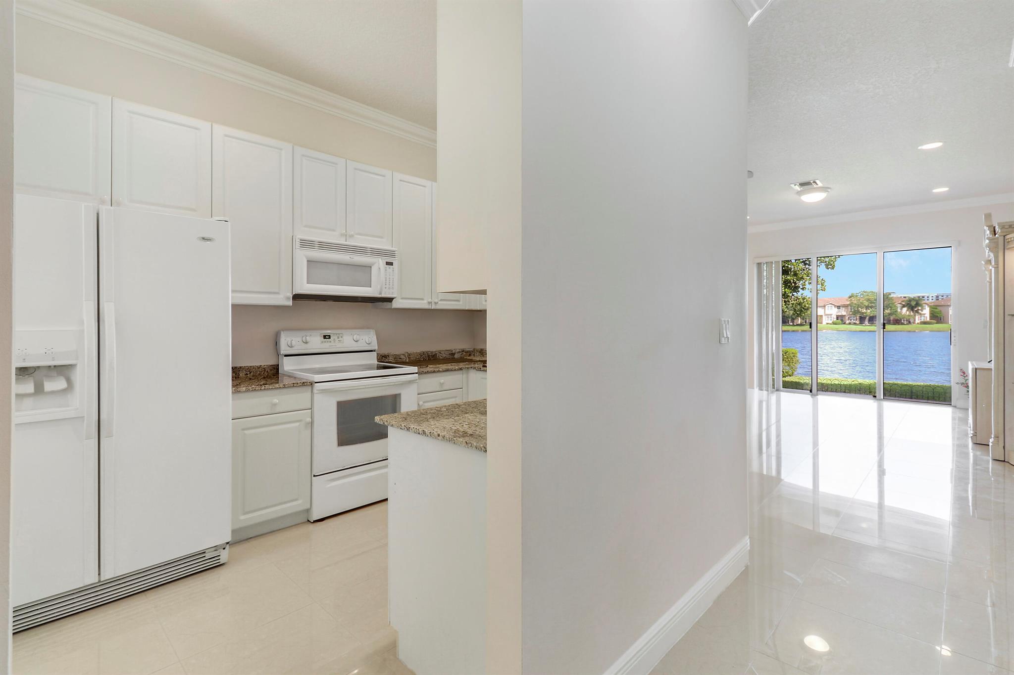 ROLLING HILLS GOLF & TENN - Residential