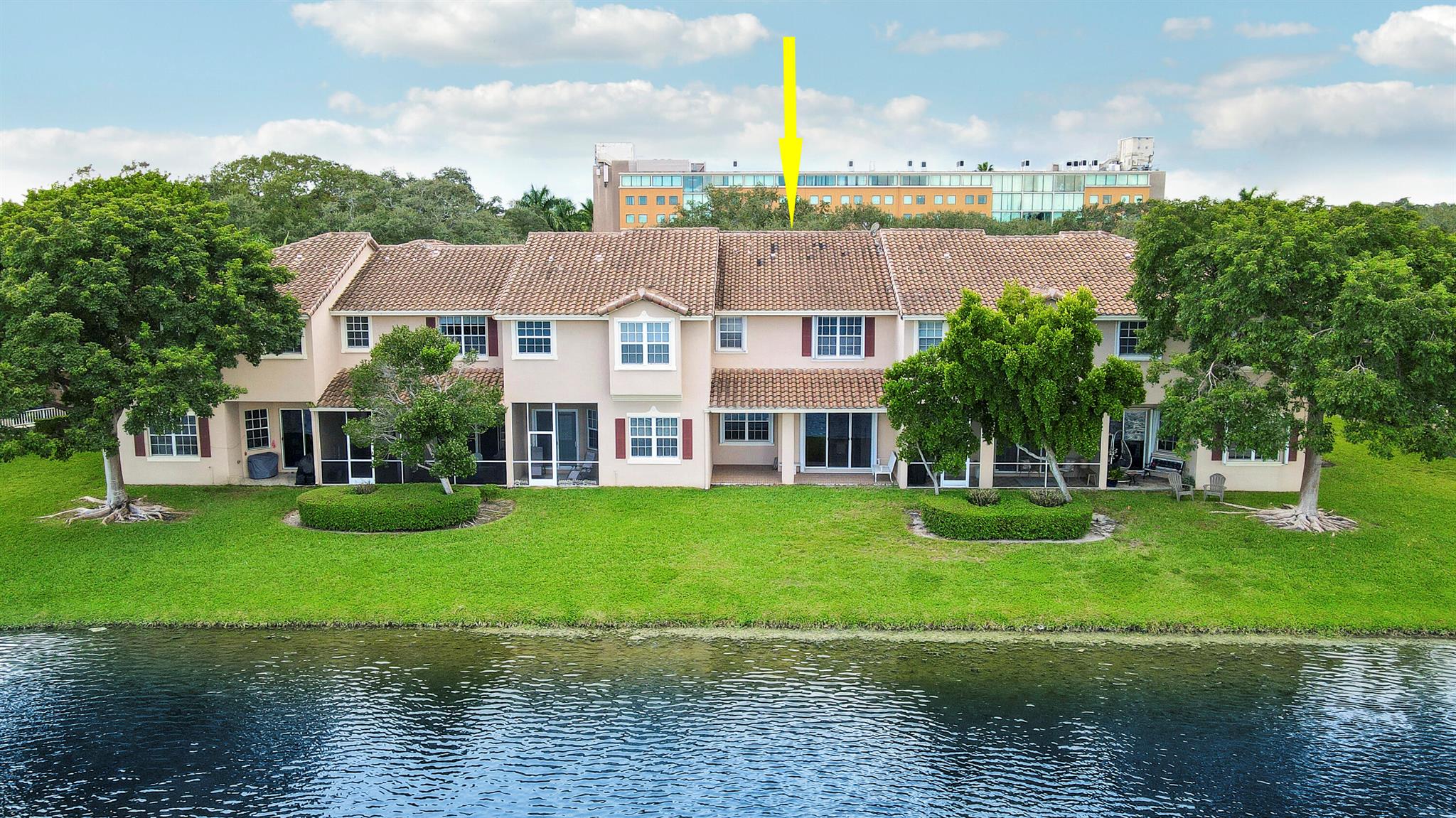 ROLLING HILLS GOLF & TENN - Residential