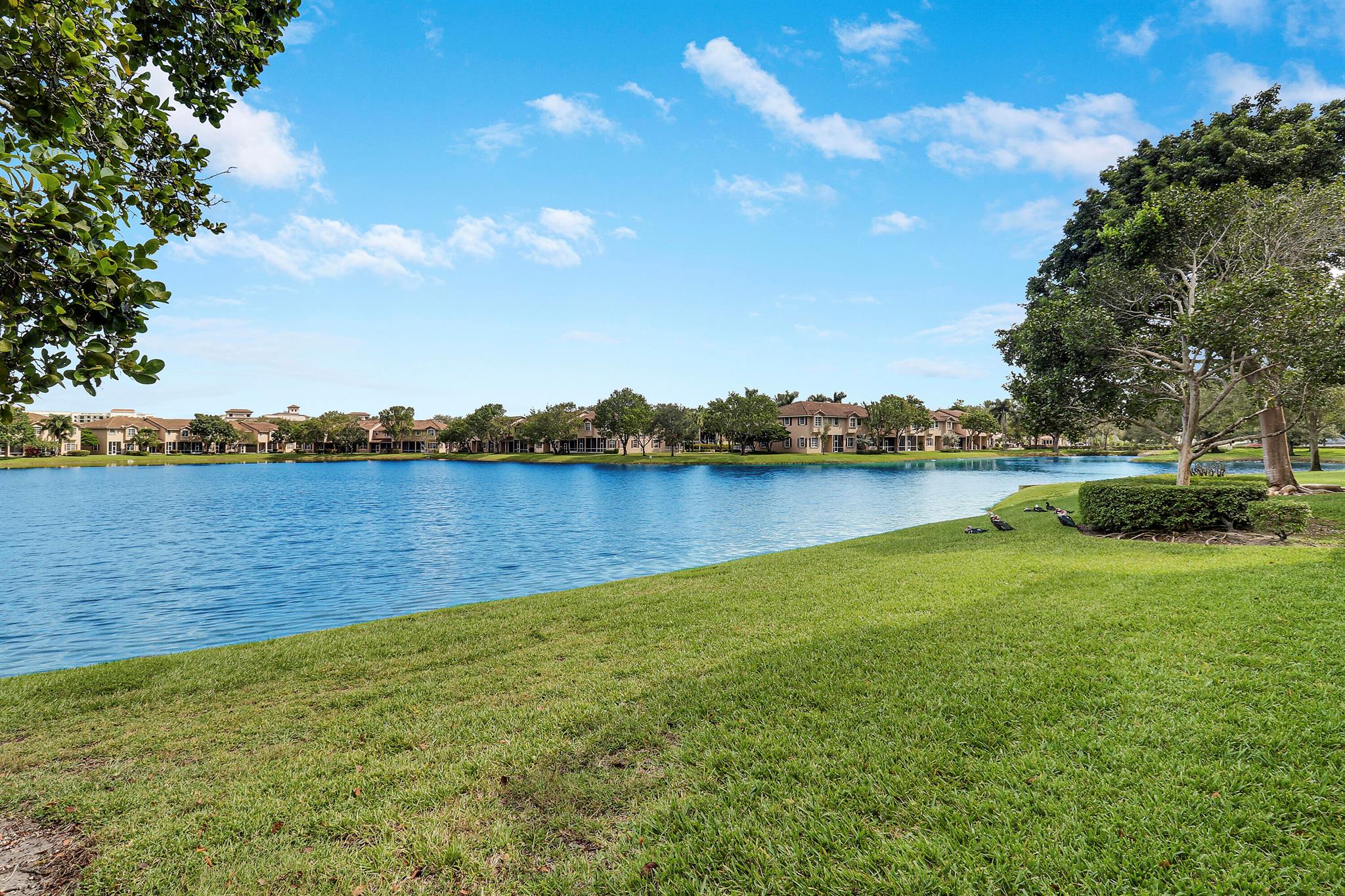 ROLLING HILLS GOLF & TENN - Residential
