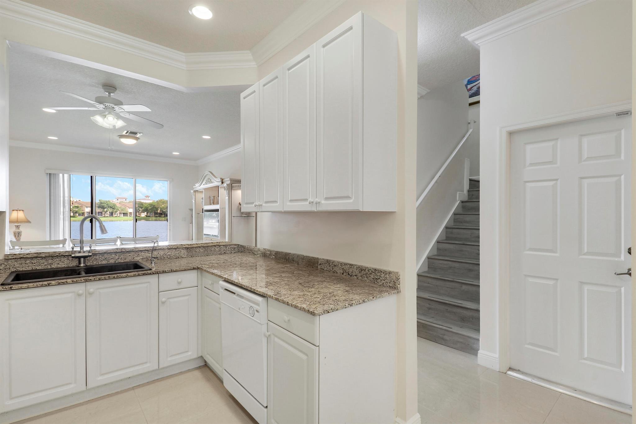 ROLLING HILLS GOLF & TENN - Residential