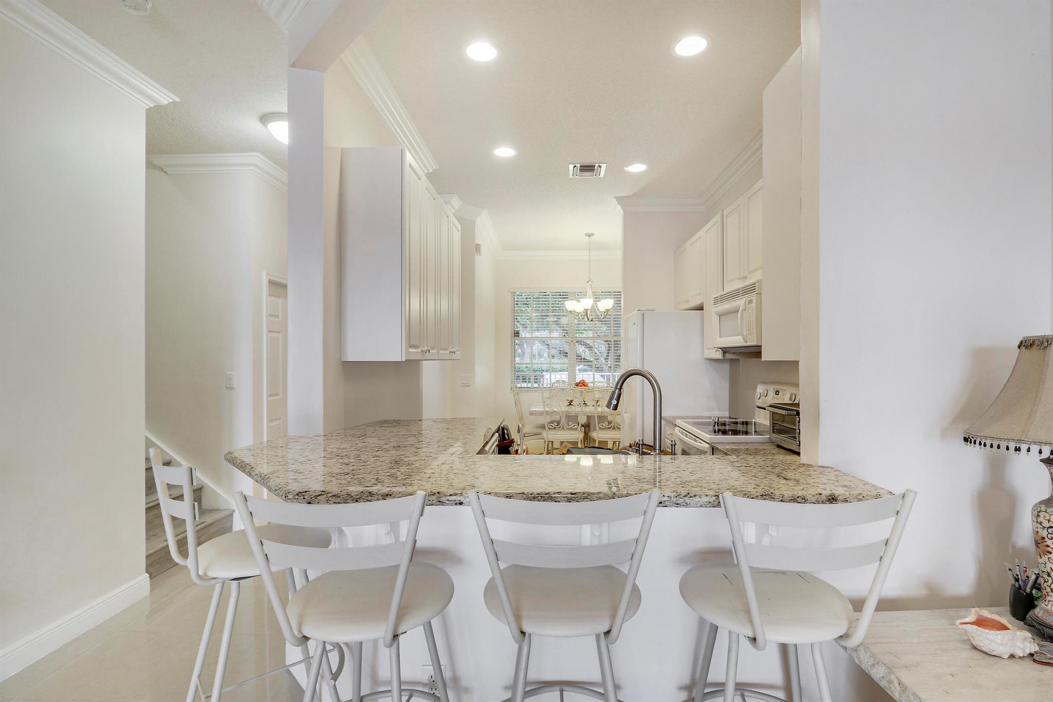 ROLLING HILLS GOLF & TENN - Residential