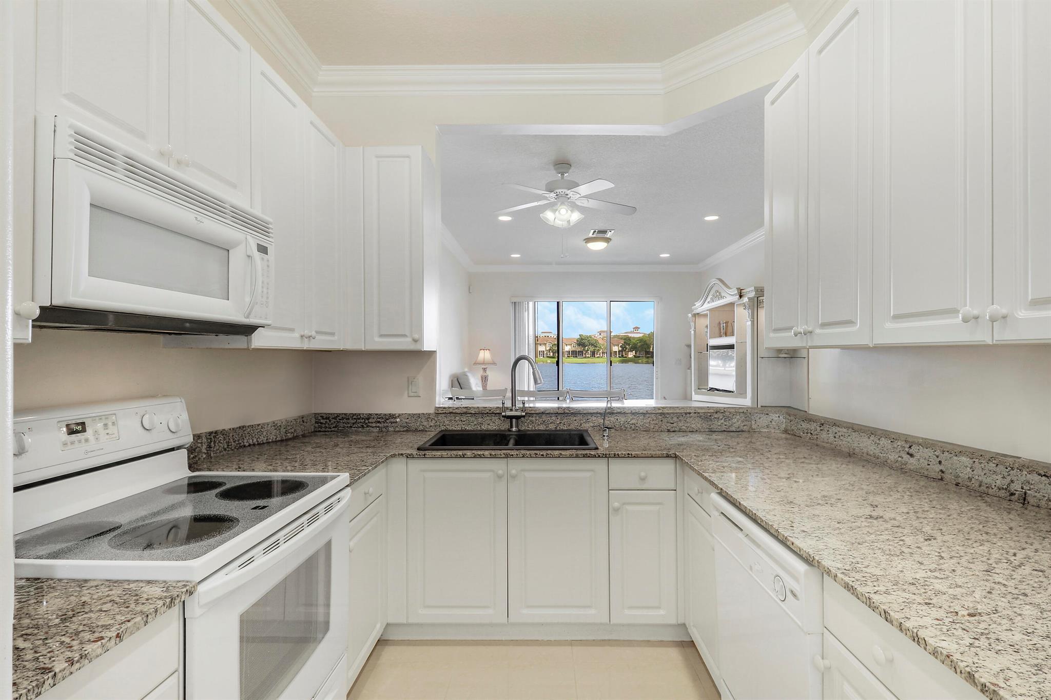 ROLLING HILLS GOLF & TENN - Residential