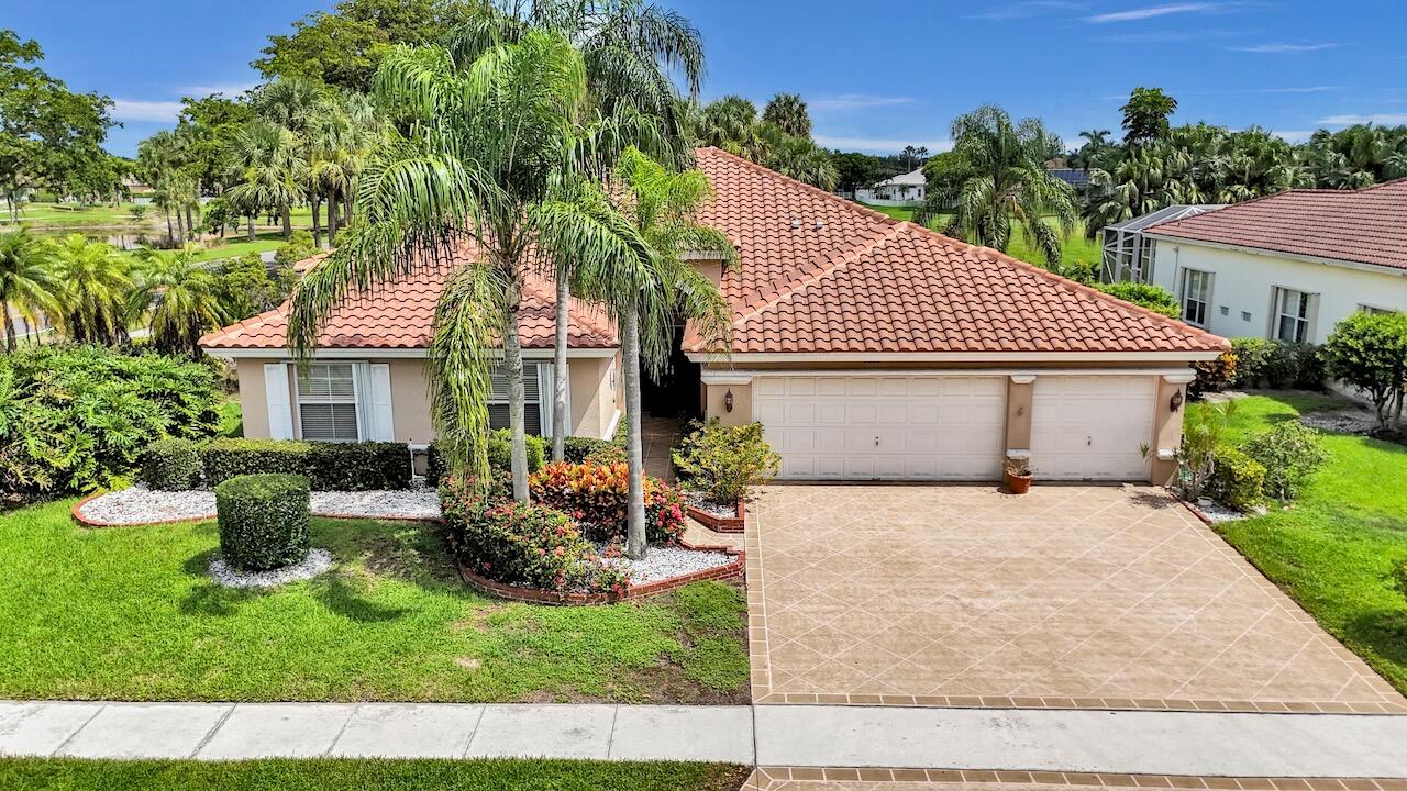 5639 Bermuda Dunes Circle