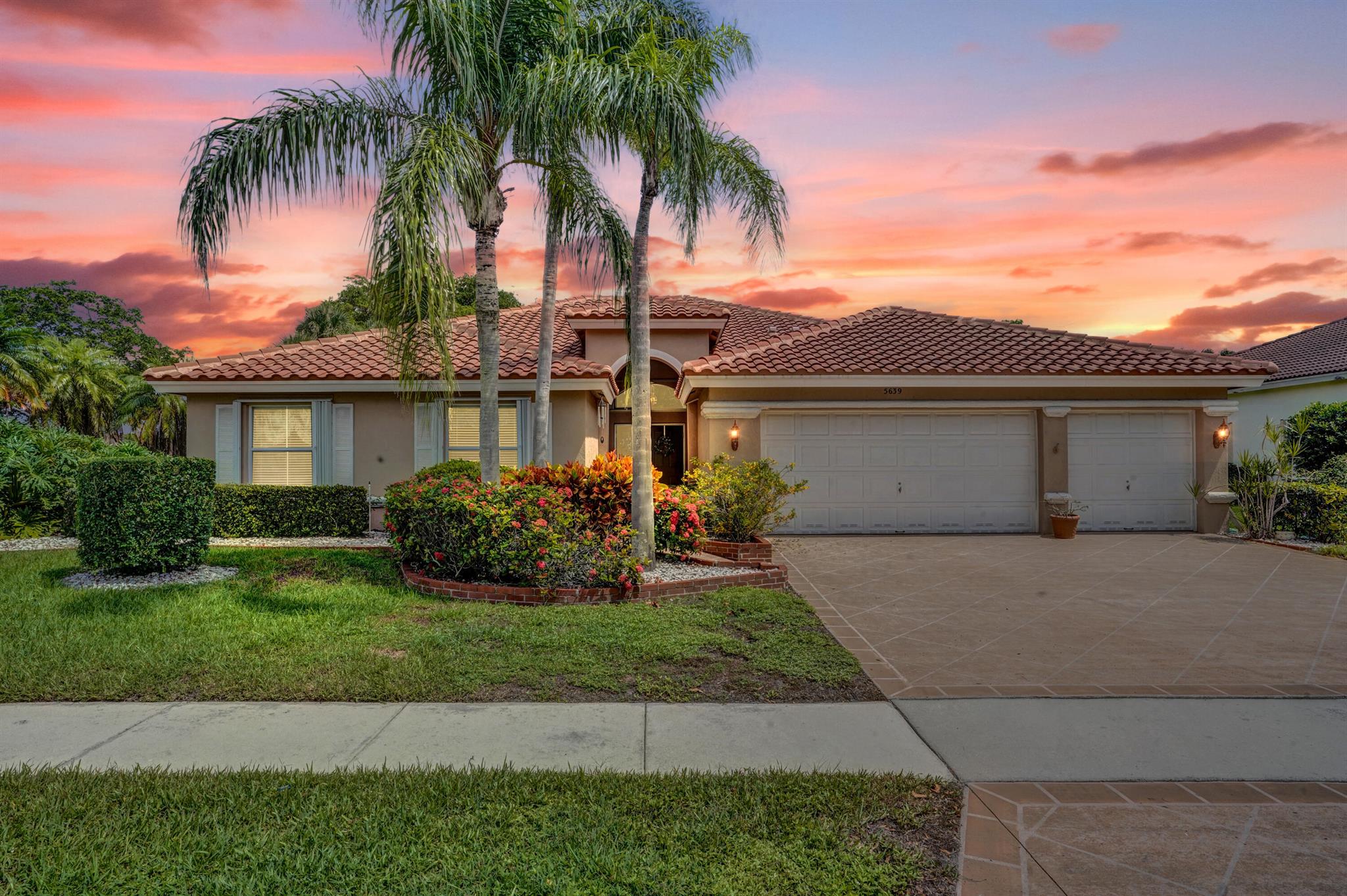 View photos, virtual tours, details... 5639 Bermuda Dunes Circle