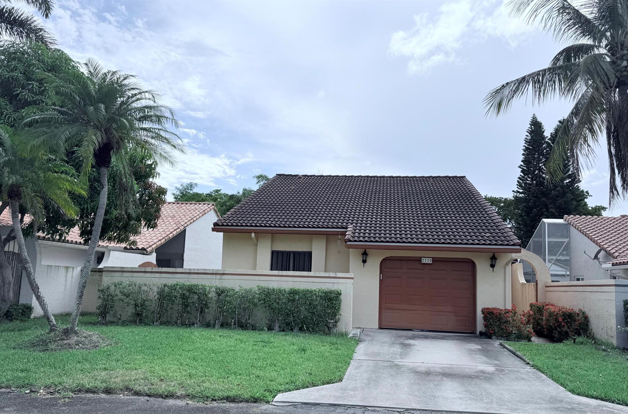 2115 NW 15th Place