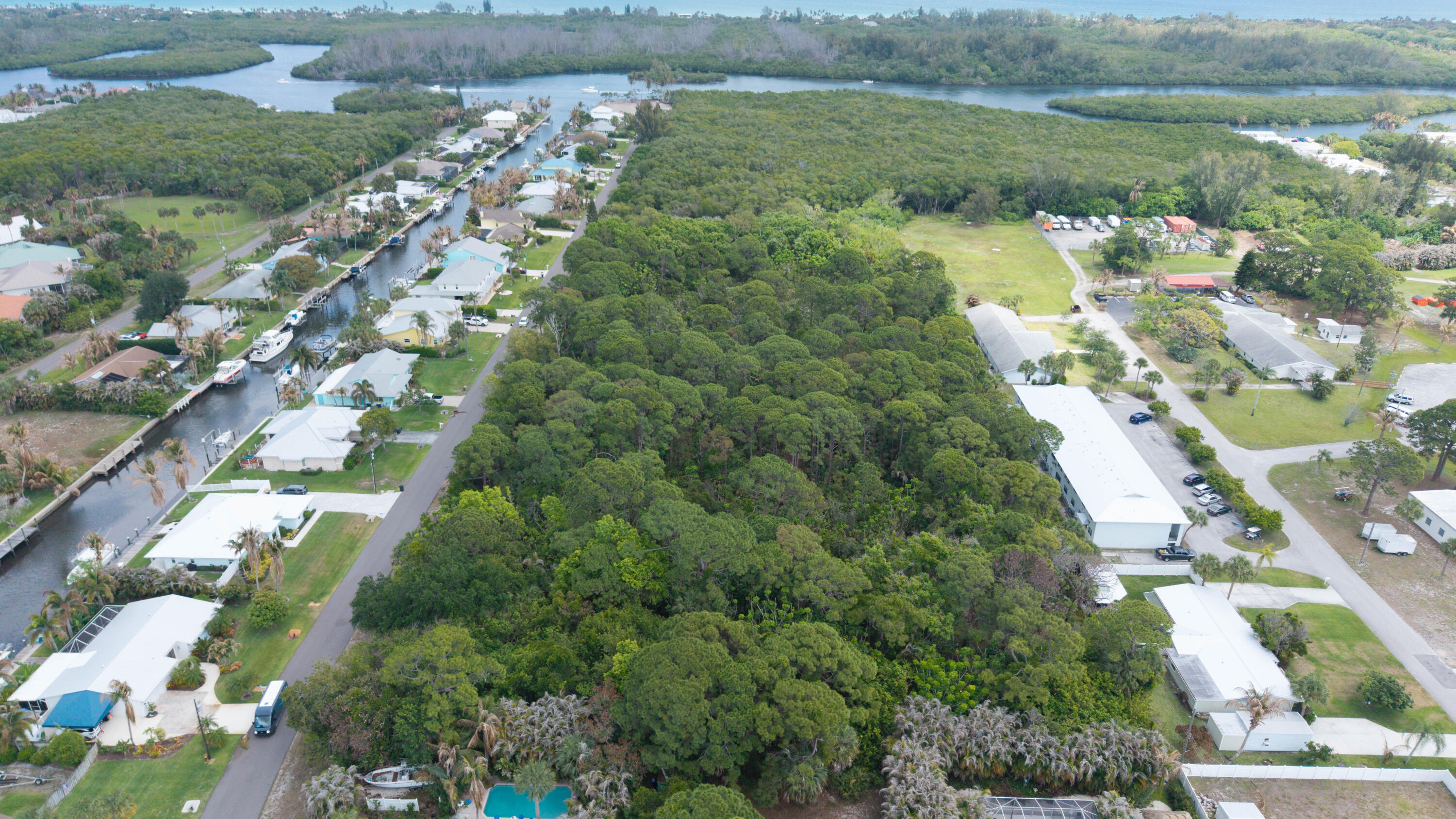 M5-HOBE SOUND - Land