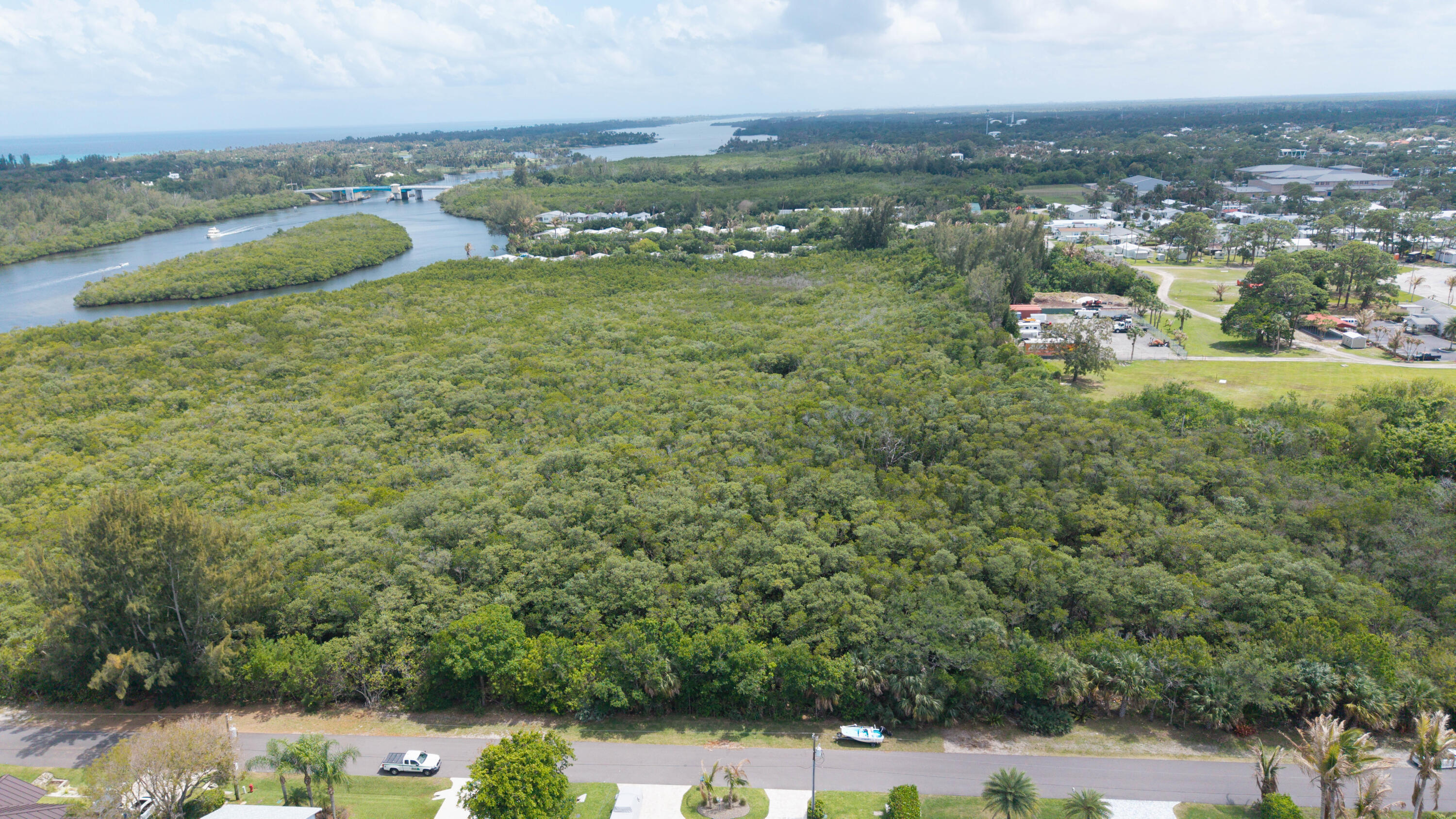 M5-HOBE SOUND - Land