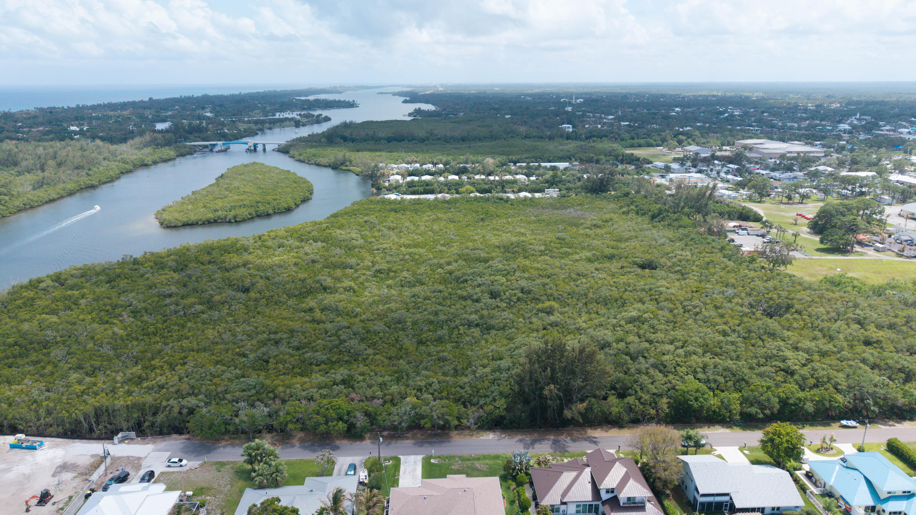 M5-HOBE SOUND - Land