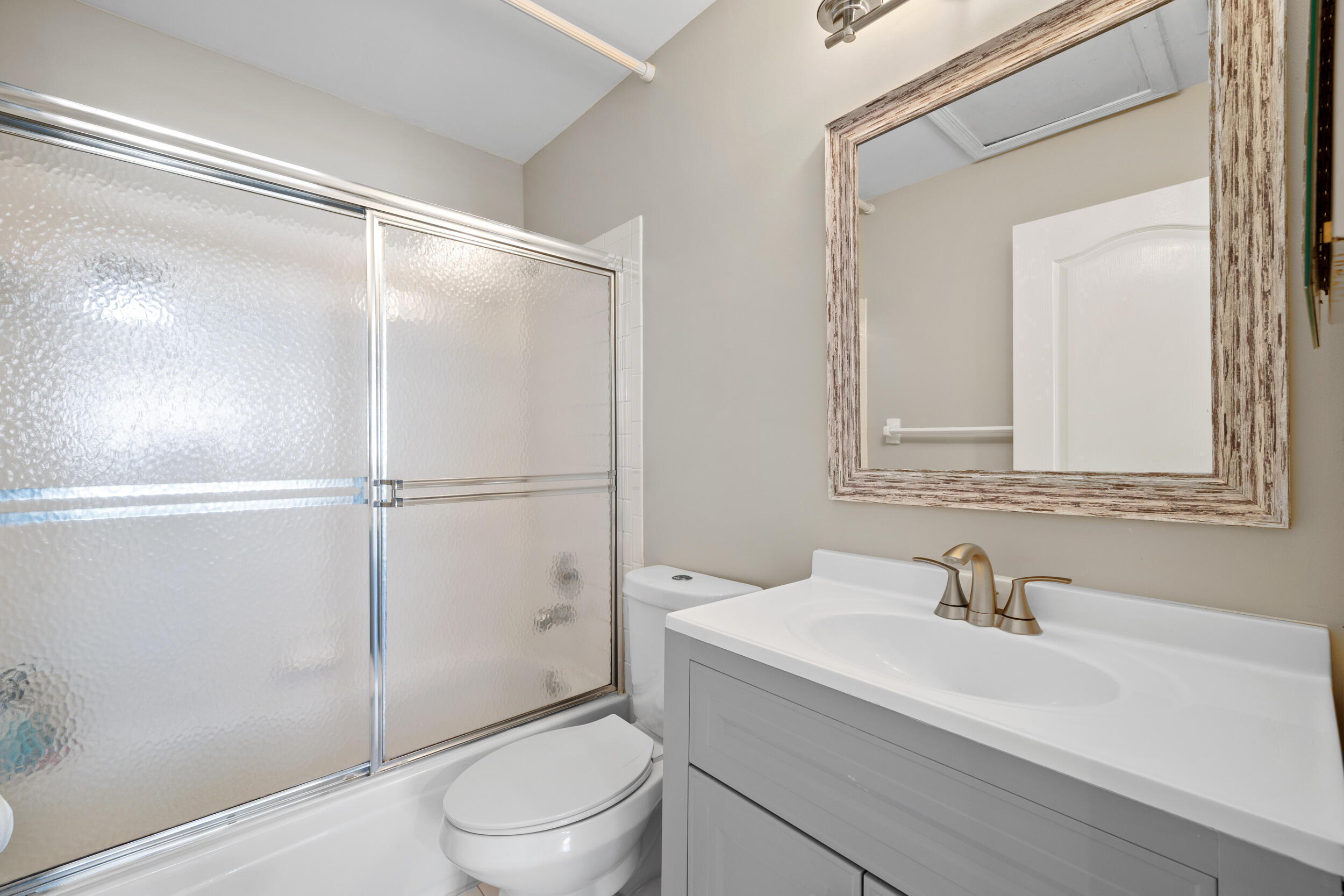 PGA RESORT COMMUNITY OF MONTEREY POINTE - Residential