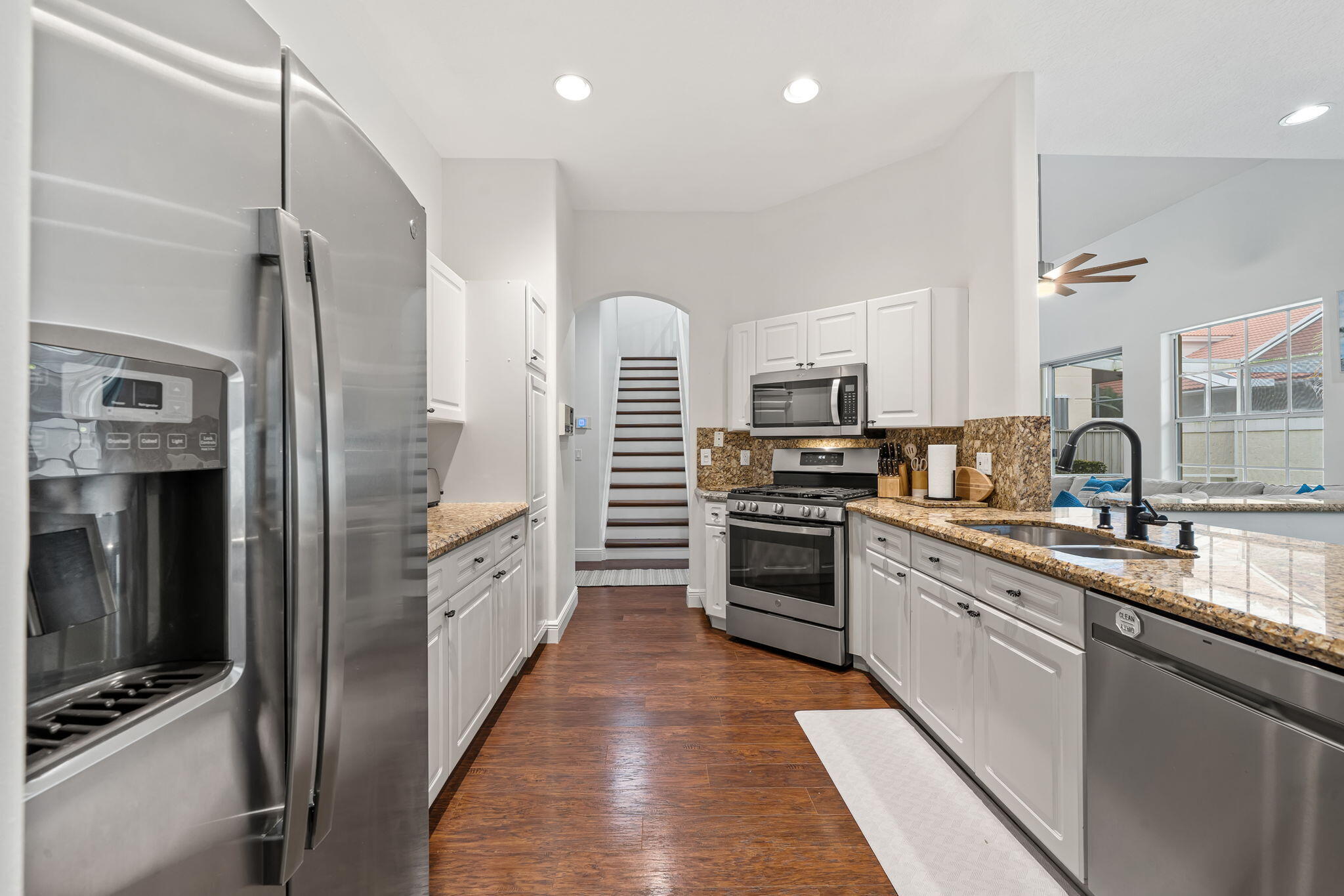 PGA RESORT COMMUNITY OF MONTEREY POINTE - Residential