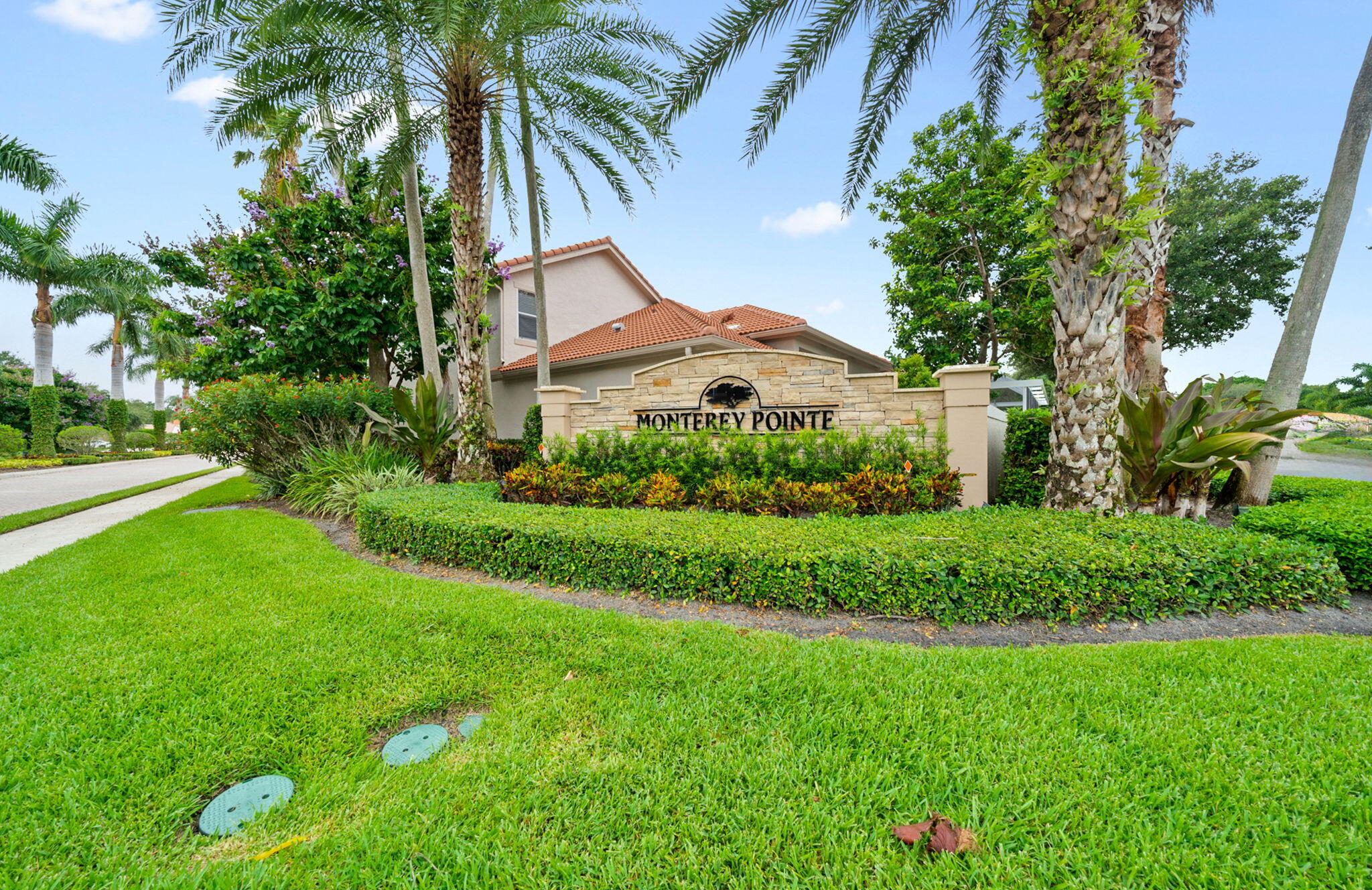 PGA RESORT COMMUNITY OF MONTEREY POINTE - Residential